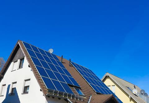 shutterstock_1676291962