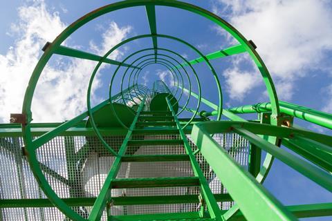 shutterstock hoop ladder syste,