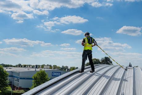 Latchways-PRD_Workman-Premier_Roof_06