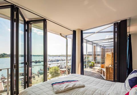 Solarlux CPD glazing for coastal environments